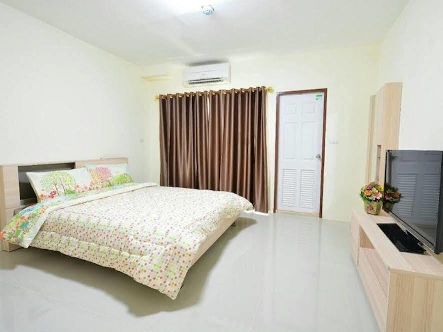 42 Place Bangkok Esterno foto